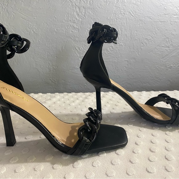 Shoe dazzle Off The Chain Detail Heeled Sandal - Picture 14 of 15